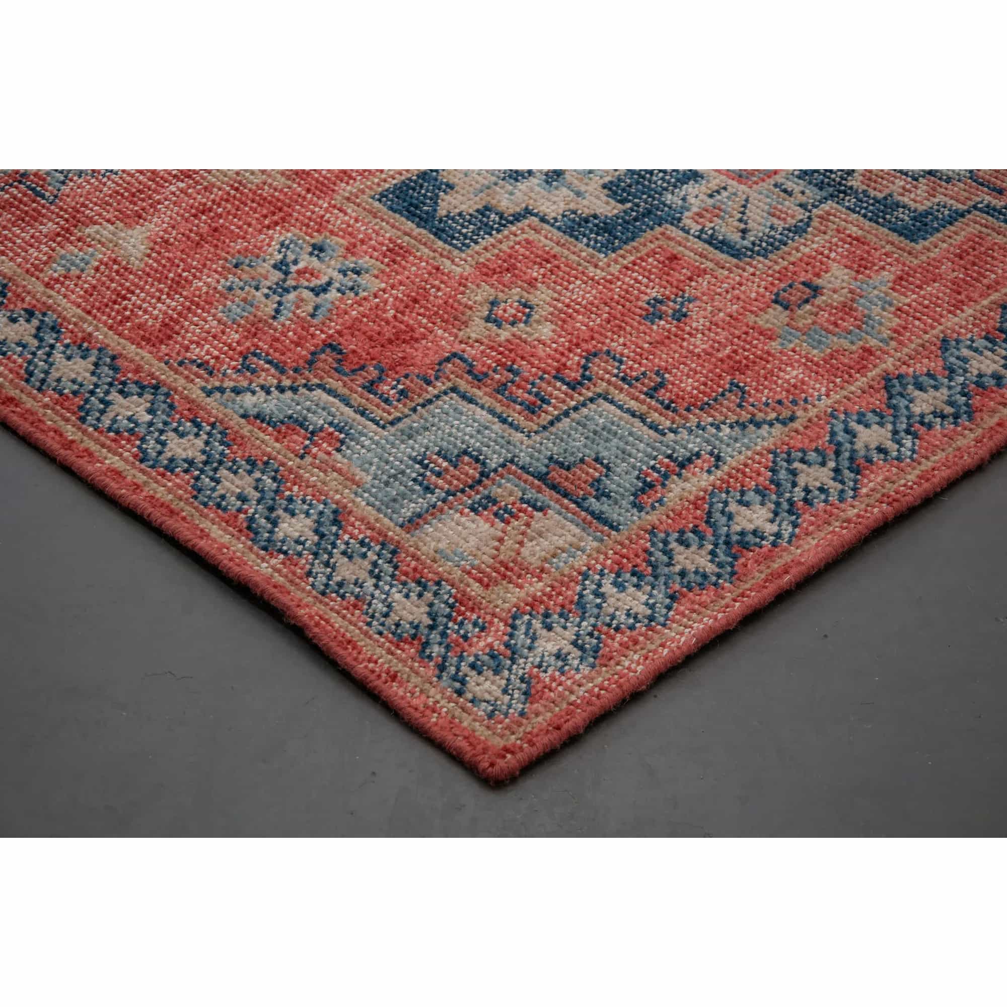 Turkmen — Multi-color
