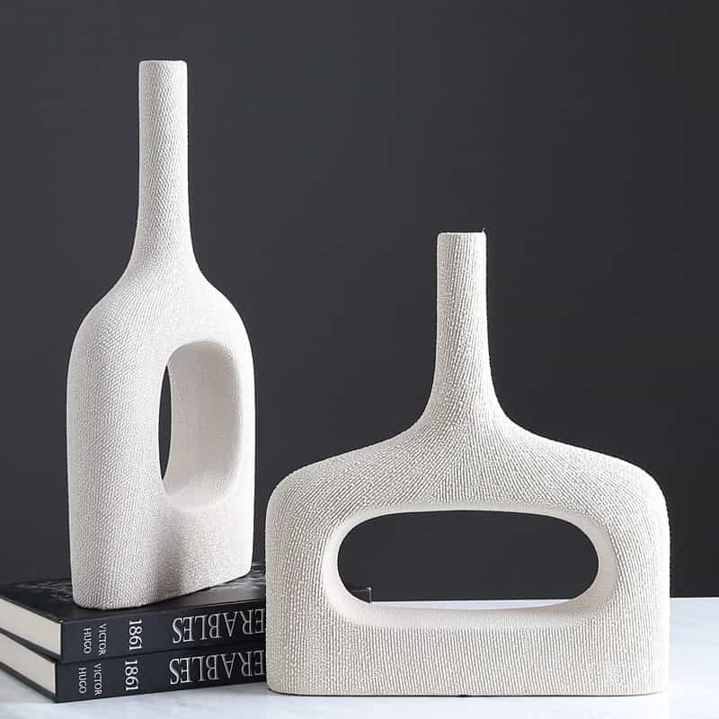 Particle ceramic vase