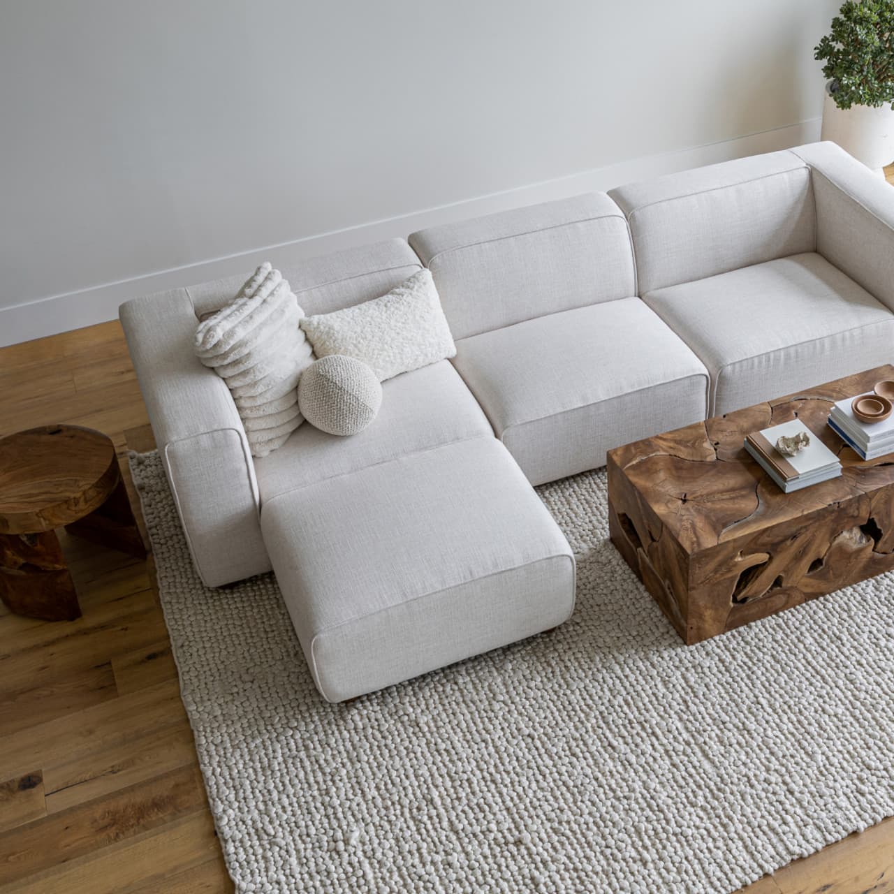 Faith Sectional — image 4