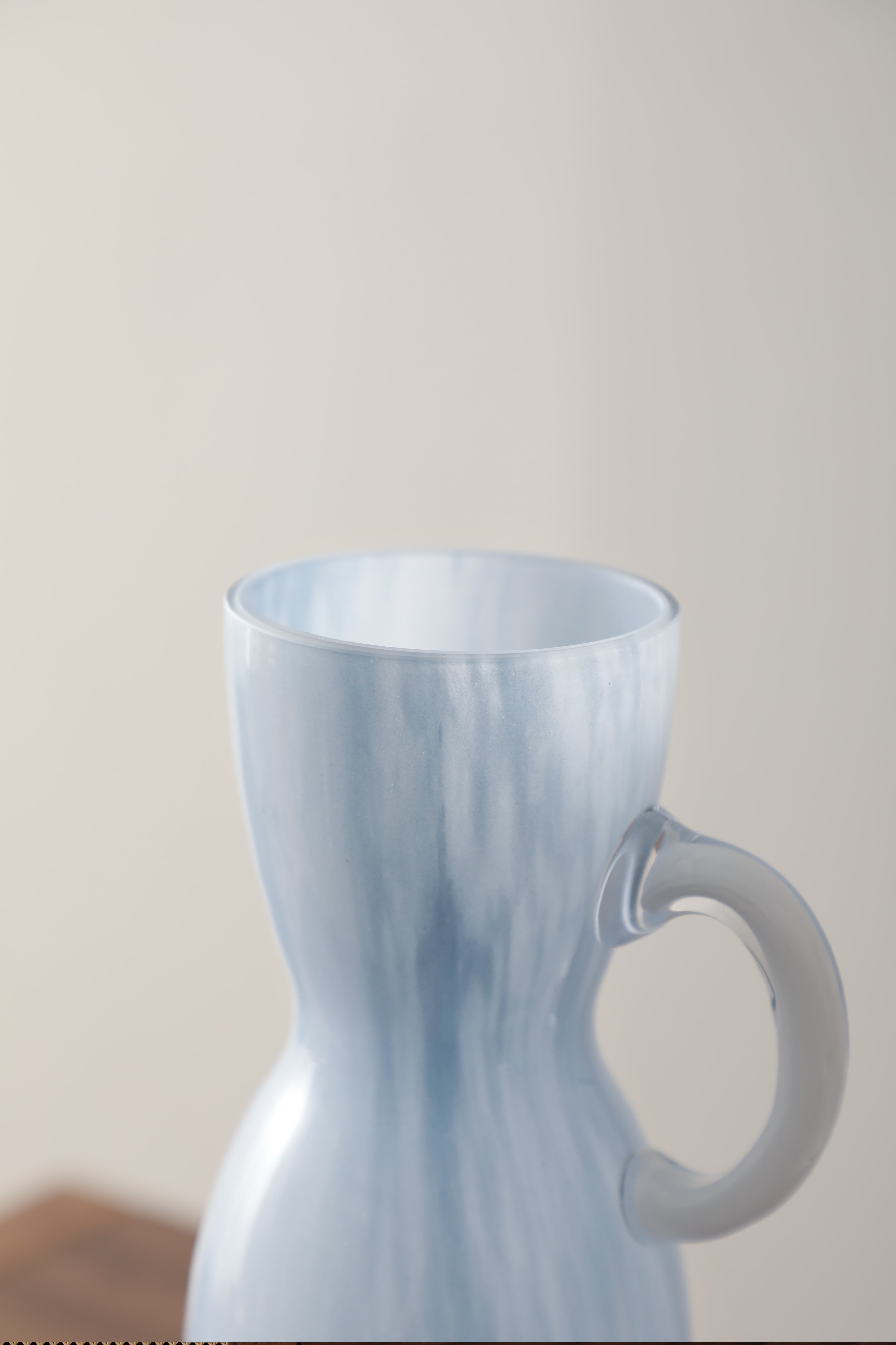 Handle Vase Blue — image 3