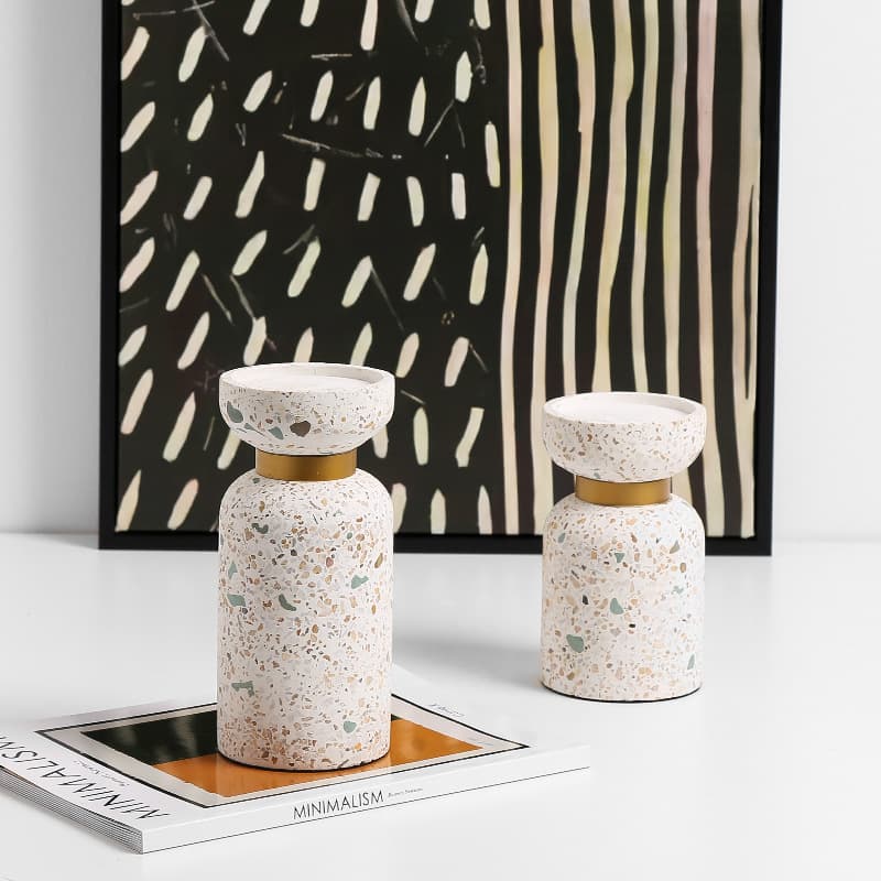 Gold ring candle holder — image 3