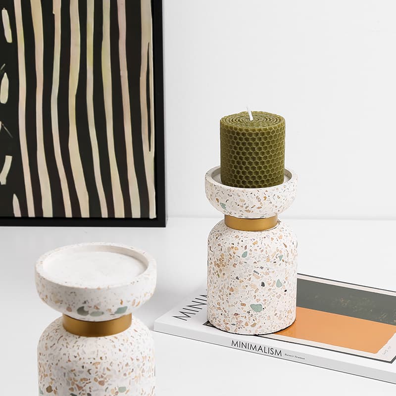 Gold ring candle holder — image 5