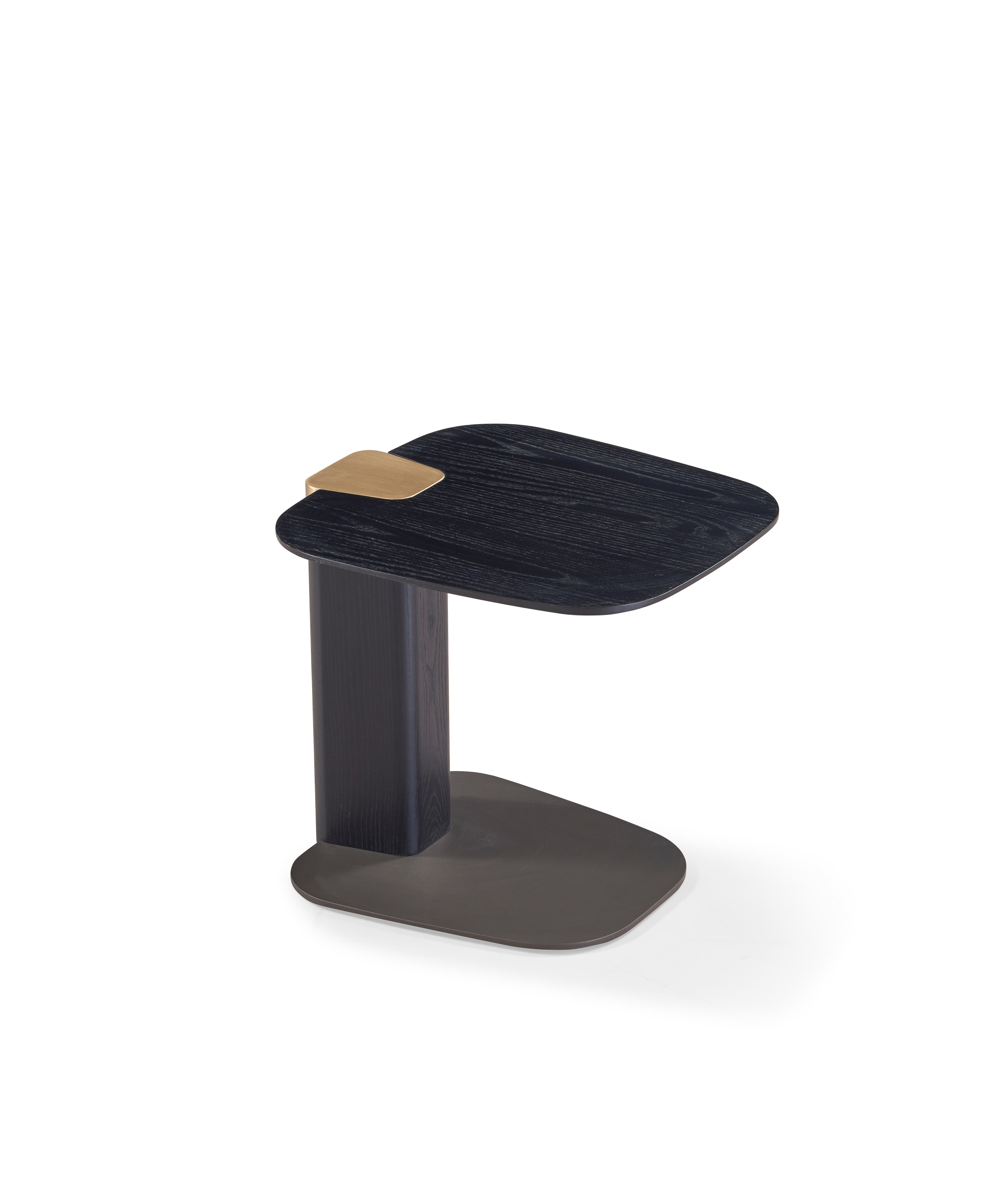 EDGE Side Table — image 1