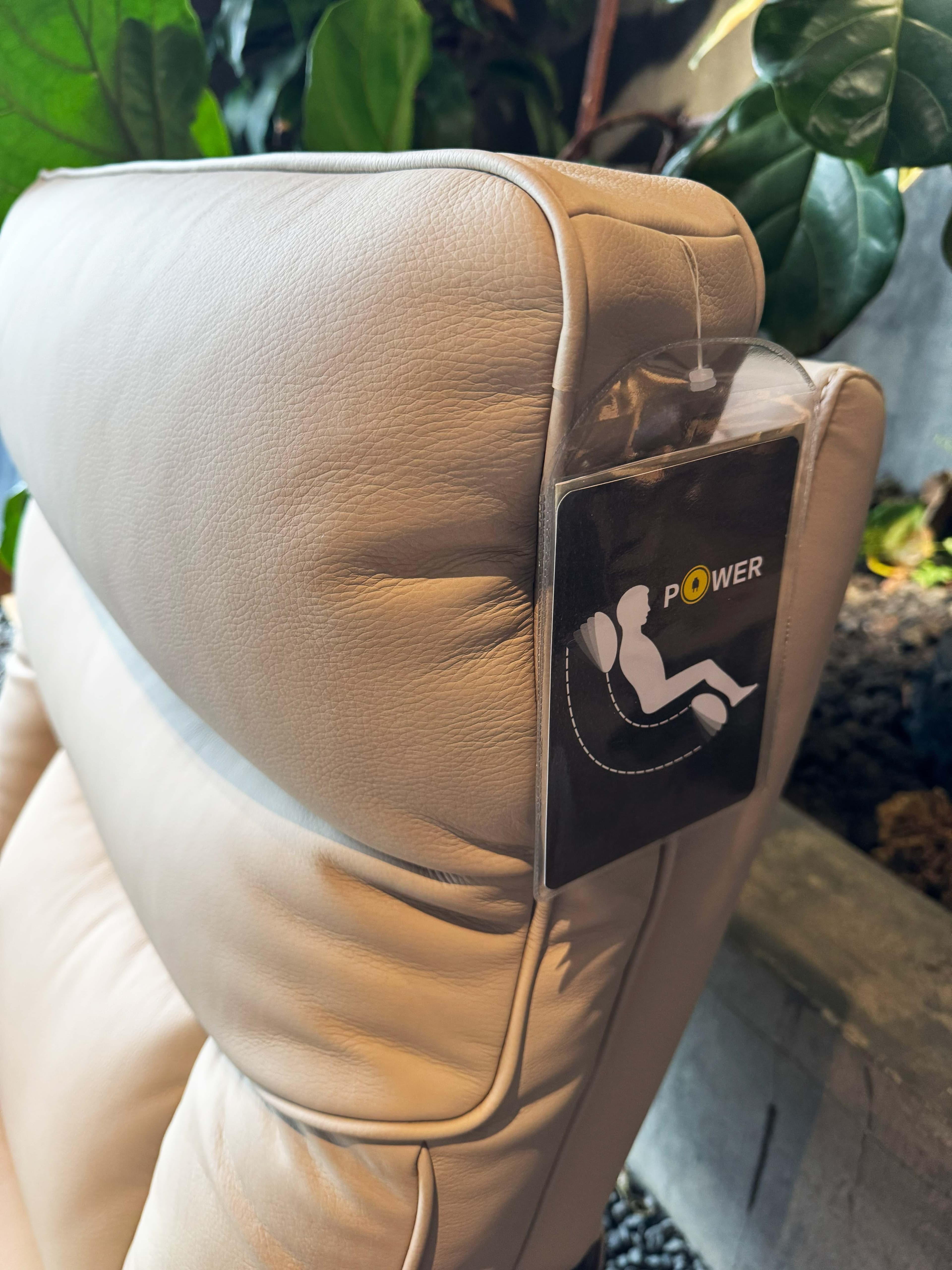 ÉLAN Motion Leather Armchair — image 4