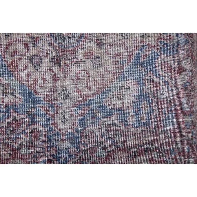 Della — image 4