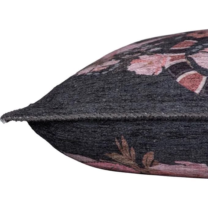 Midge — image 3
