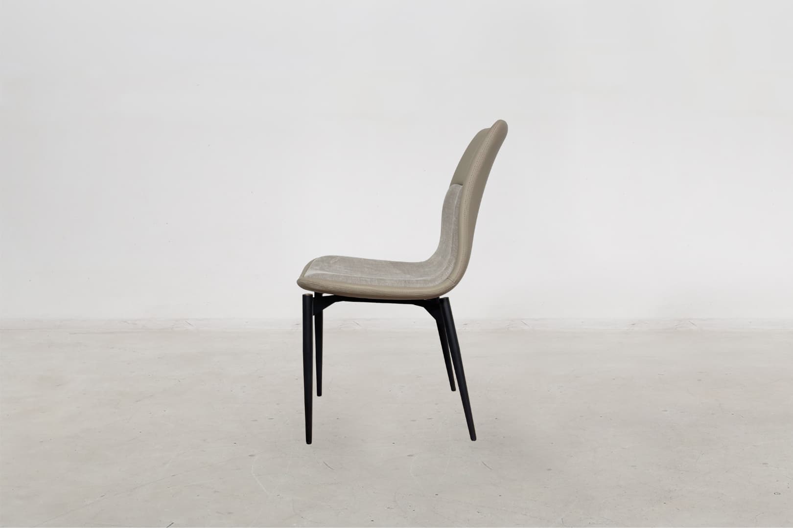 LUCERIA Dining Chair — image 3