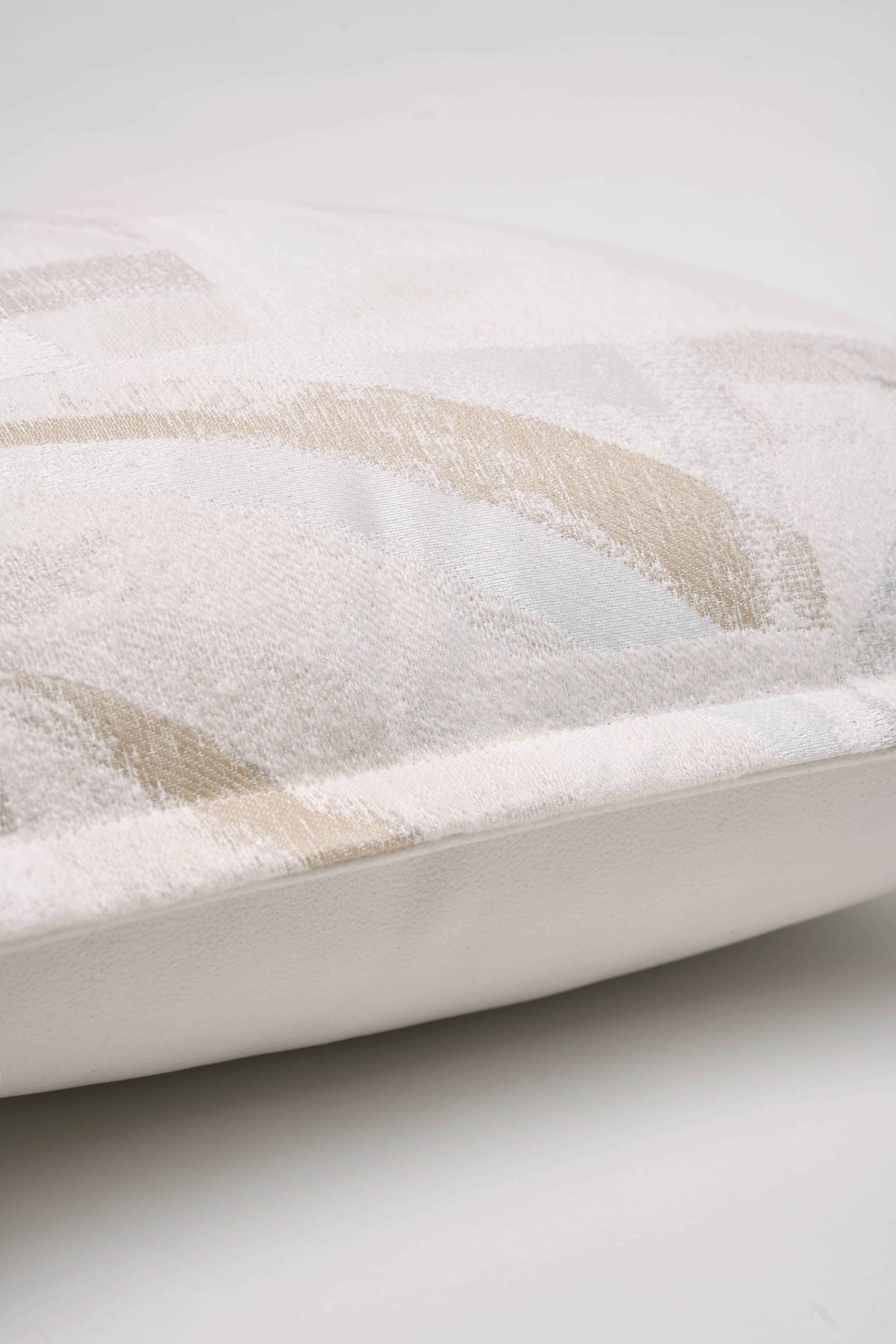 Wool - Polyester Blended Square Pillow (DP-2407101) — image 4