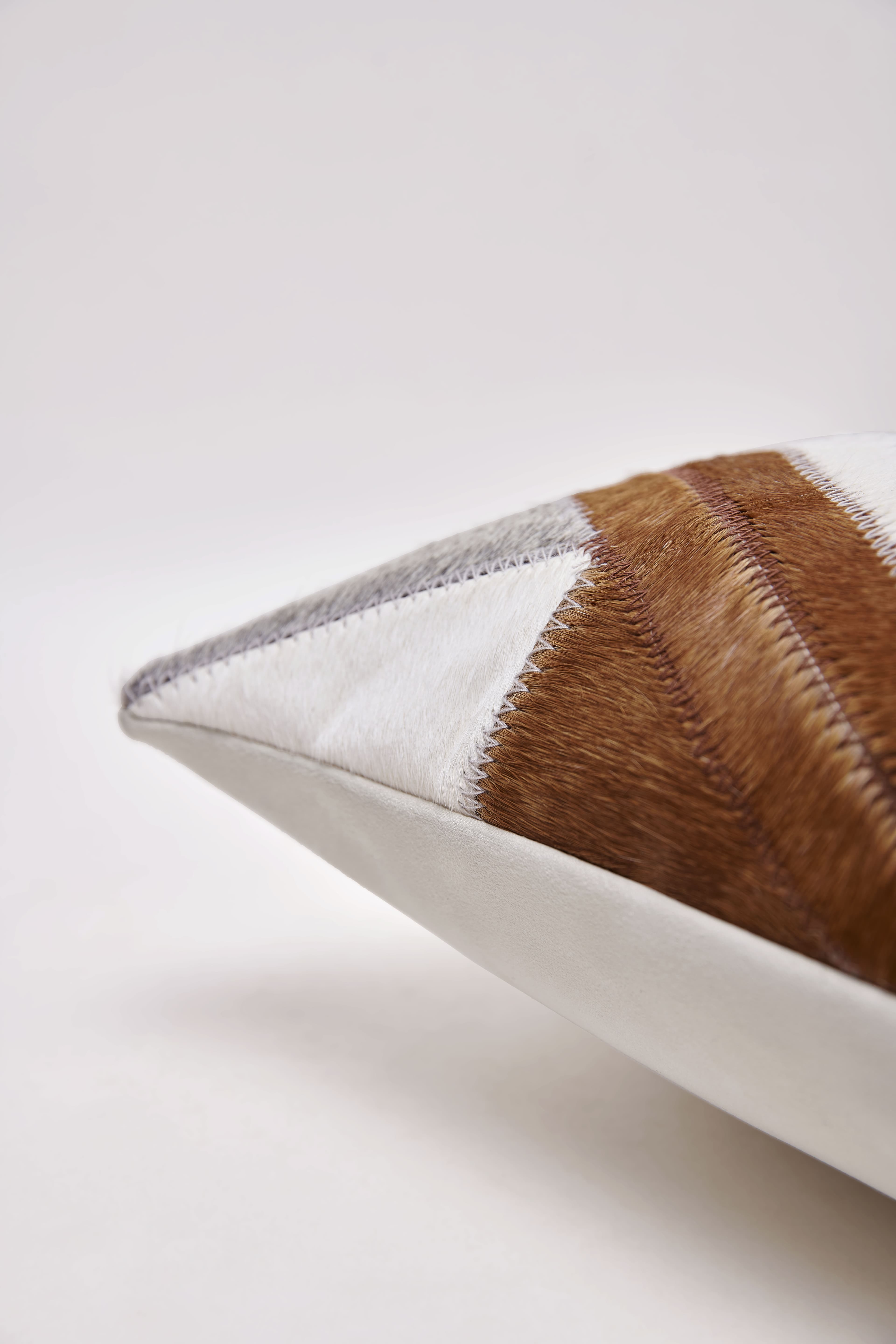 Cowhair - Suede Flannel Blended Lumbar Pillow (DP-2312107) — image 3