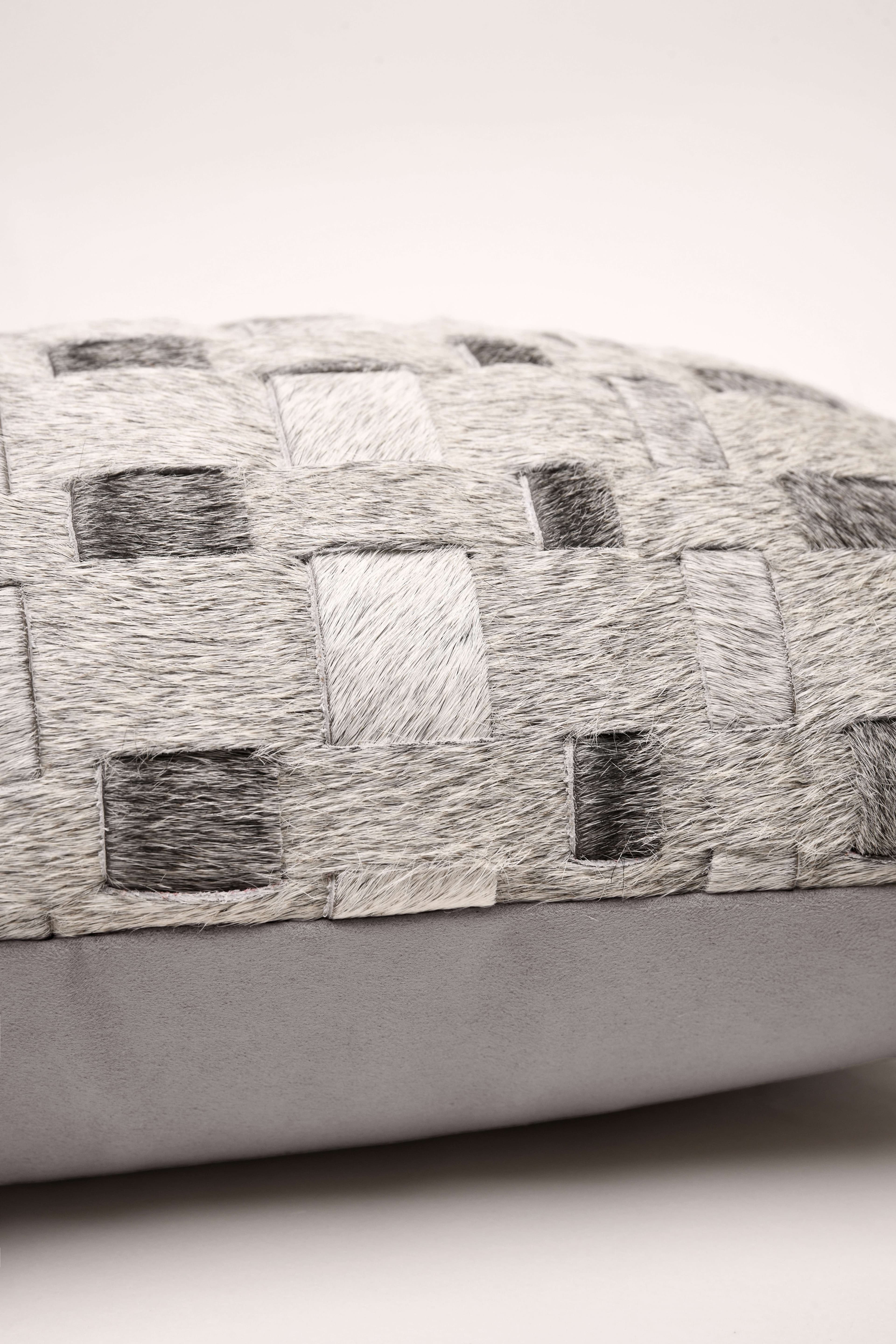Horsehair - Suede Flannel Blended Lumbar Pillow (DP-2408714) — image 3