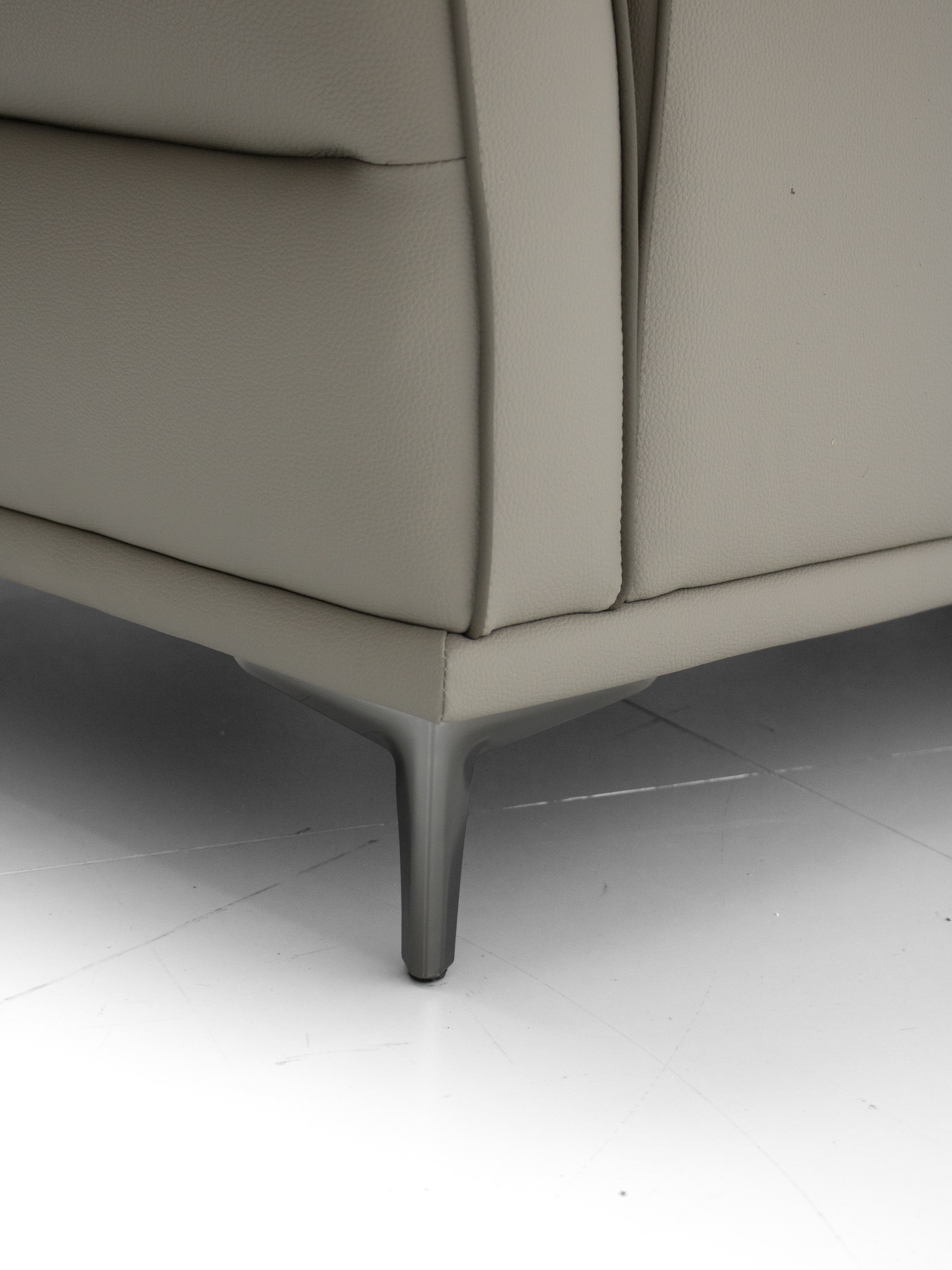 LINEA Sofa — image 9