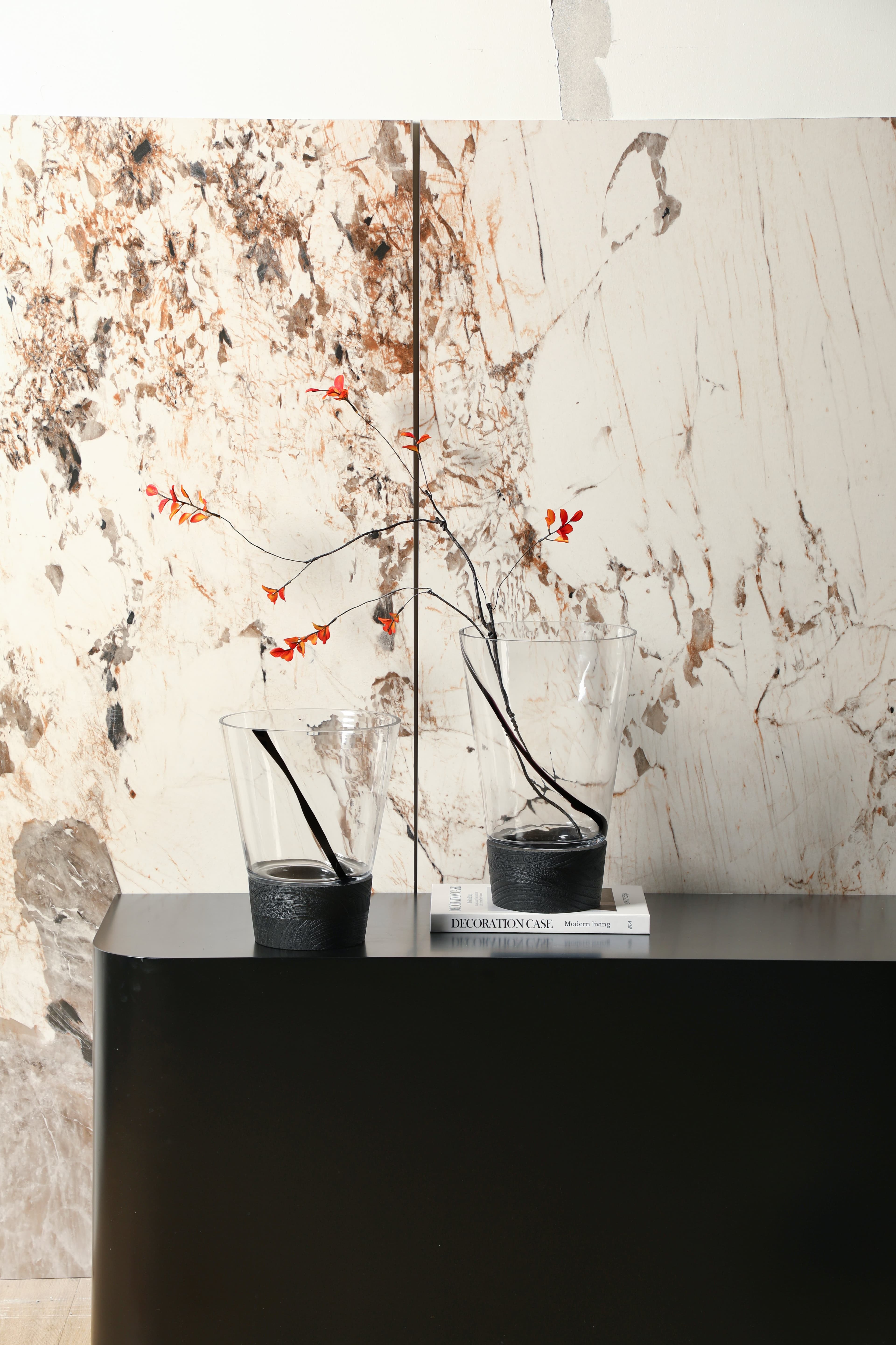 Wooden Bottom Transparent Vase — image 5