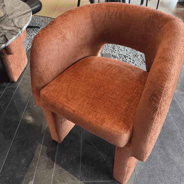 CÉRO Chair — Orange