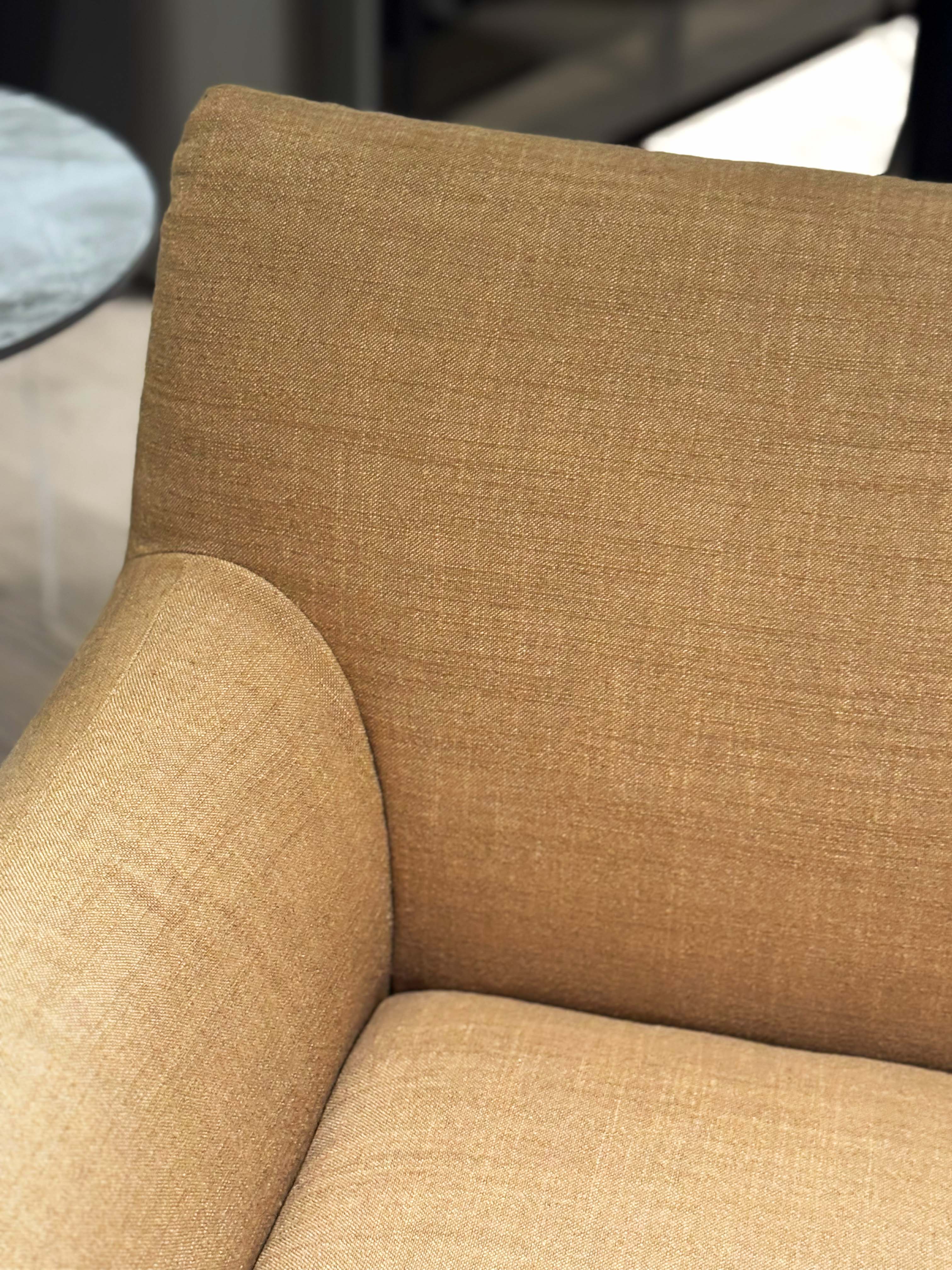 BRYNN Swivel Armchair — image 4