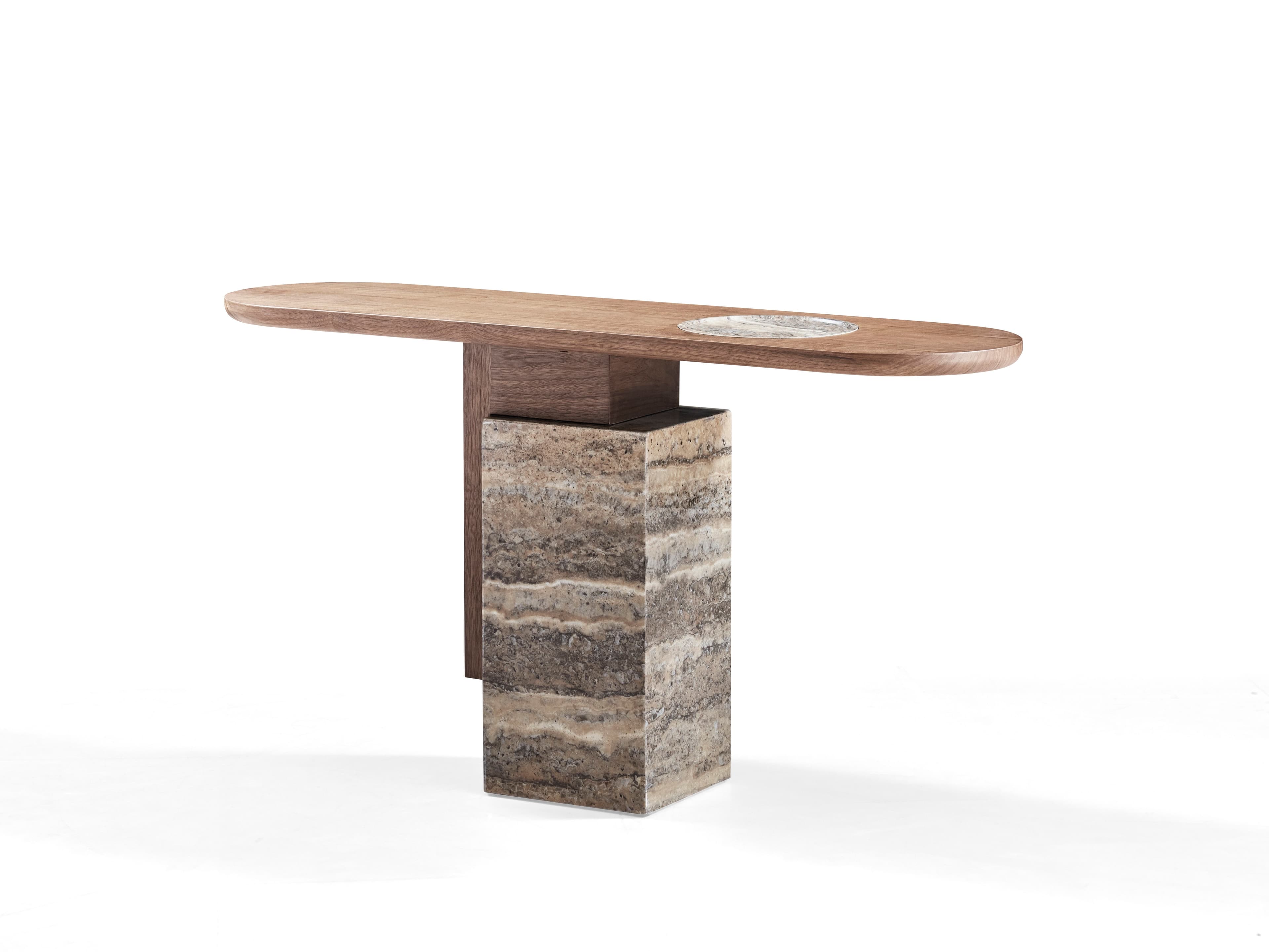 NOVARO Console Table — image 1